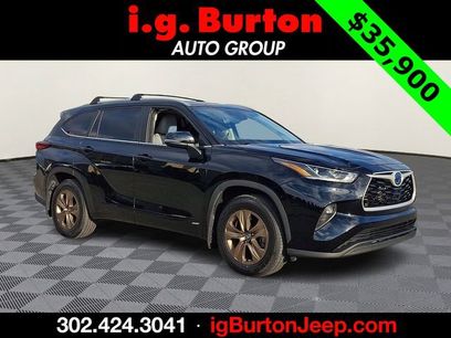 Used 2023 Toyota Highlander Bronze Edition