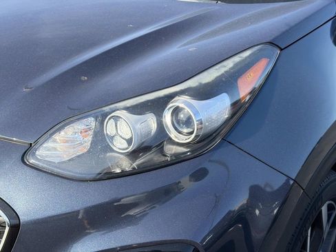 Used 2021 Kia Sportage EX image 10