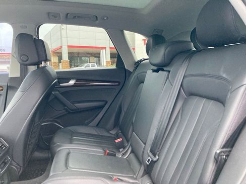 Used 2018 Audi Q5 2.0T Premium Plus w/ Premium Plus Package AWD/4WD image 11