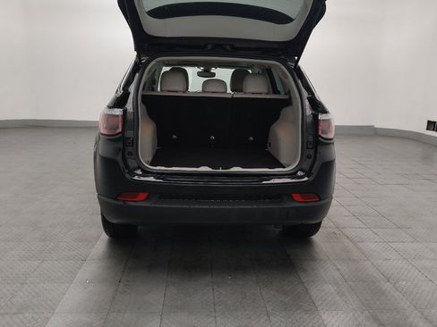 Used 2019 Jeep Compass Latitude w/ Popular Equipment Group FWD image 29