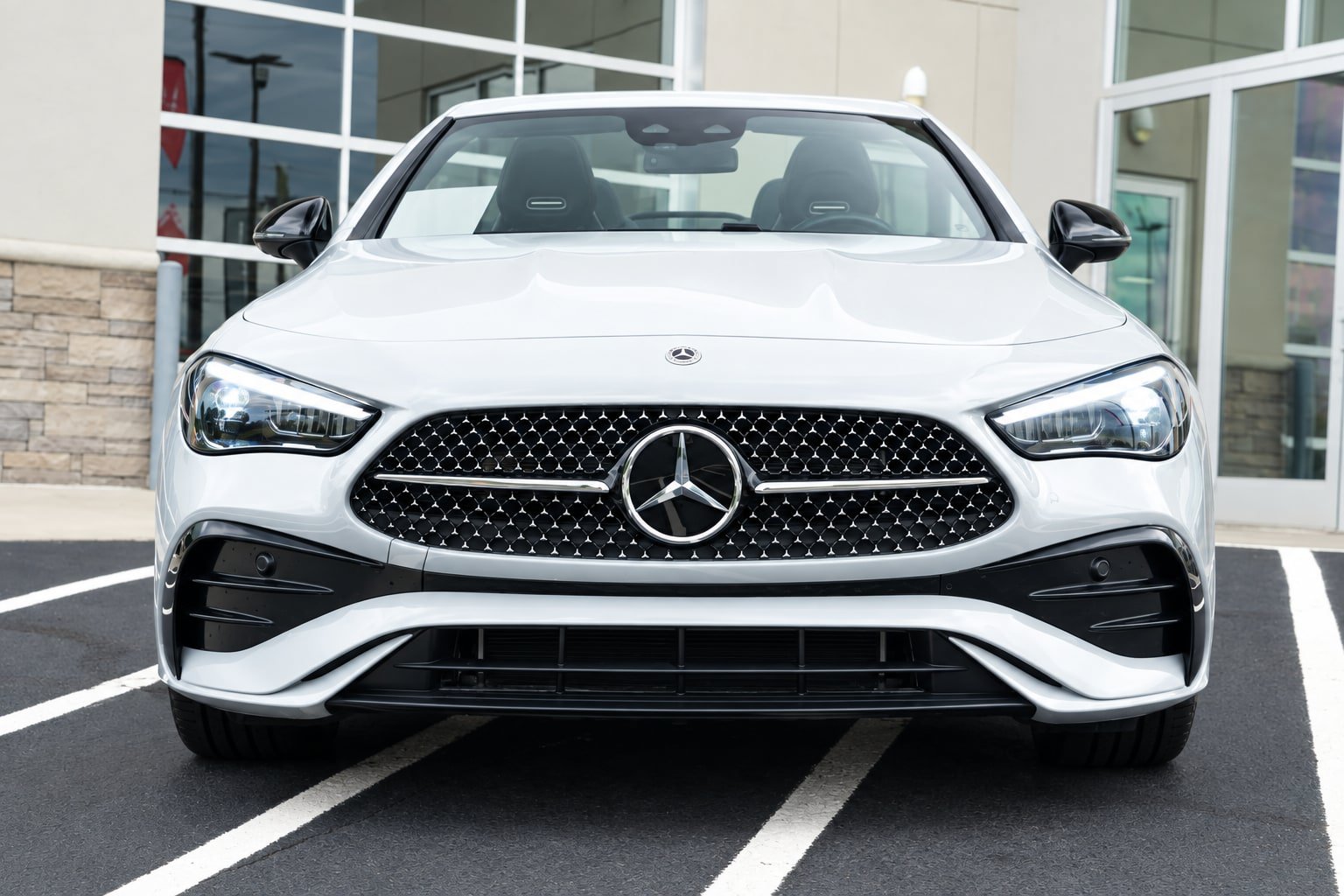 Used 2024 Mercedes-Benz CLE 450 4MATIC Cabriolet w/ Driver Assistance Package image 3