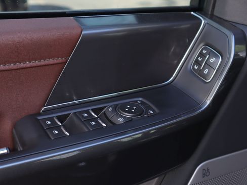 Used 2021 Ford F150 Lariat w/ Equipment Group 502A High image 23