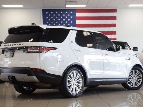 Used 2017 Land Rover Discovery HSE AWD/4WD image 7