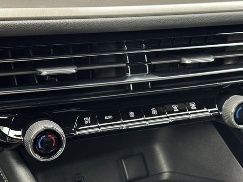 New 2026 Chevrolet Traverse LT w/ LPO, Illumination Package image 22