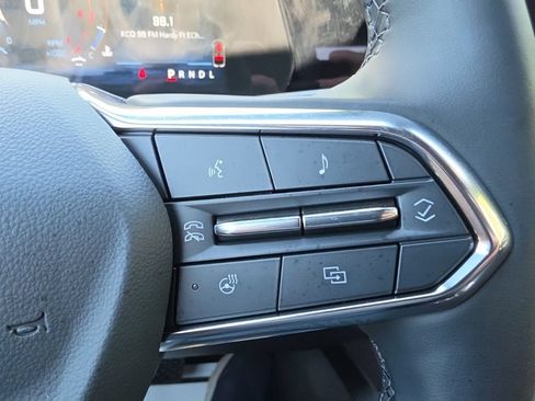 Certified 2026 Chevrolet Equinox LT w/ Convenience Package II FWD image 12