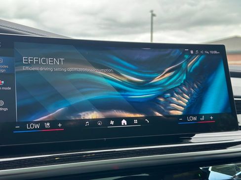 New 2026 BMW 740i xDrive AWD/4WD image 42