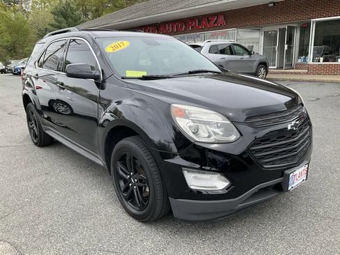 Used 2017 Chevrolet Equinox LT w/ Midnight Edition FWD image 3