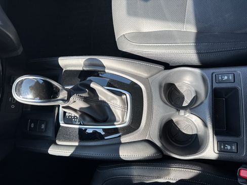 Used 2019 Nissan Rogue SL AWD/4WD image 22