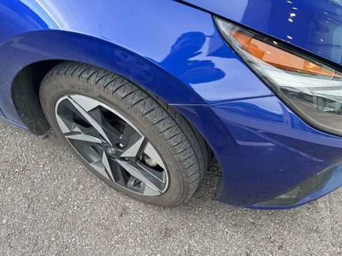 Used 2023 Hyundai Elantra Limited w/ Cargo Package image 9