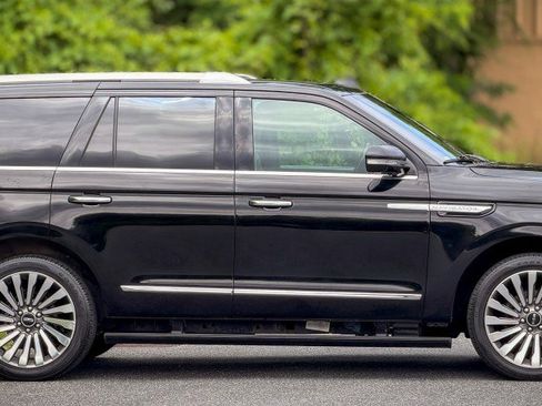 Used 2018 Lincoln Navigator Reserve w/ Technology Package AWD/4WD image 7