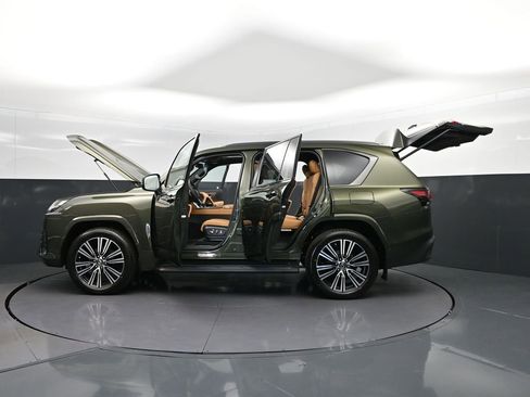 New 2026 Lexus LX 700h Luxury image 50