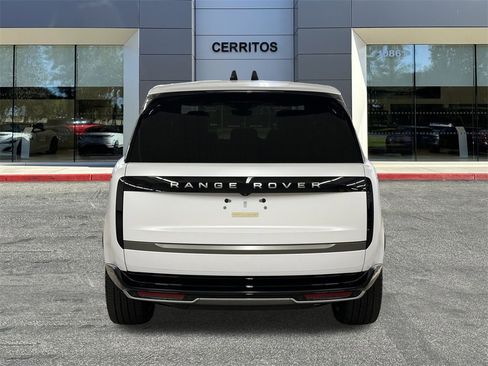 New 2025 Land Rover Range Rover SE image 6