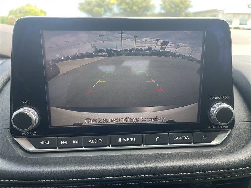 Used 2021 Nissan Rogue S FWD image 17