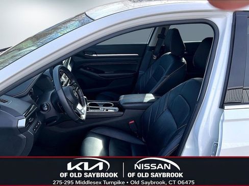 Certified 2023 Nissan Altima 2.5 SR w/ SR Premium Package image 19