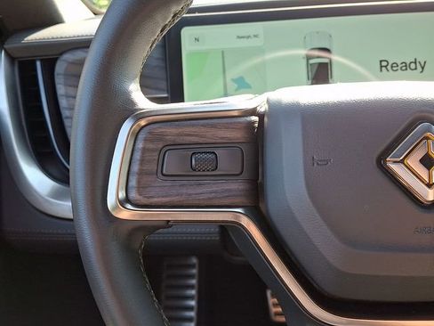 Used 2023 Rivian R1T Adventure AWD/4WD image 23