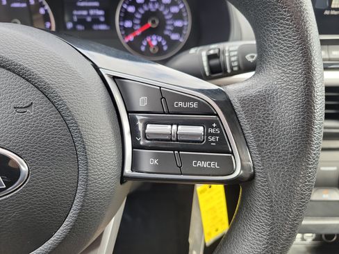 Used 2021 Kia Forte LXS image 27