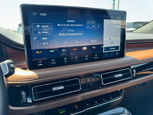 Used 2023 Lincoln Nautilus Reserve w/ Equipment Group 202A AWD/4WD image 16