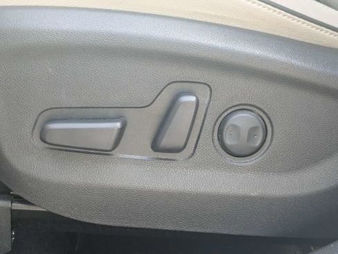 Used 2021 Kia Sportage EX w/ EX Technology Package FWD image 20