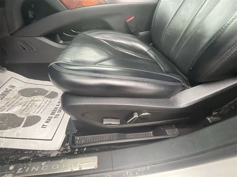 Used 2018 Lincoln MKX Reserve w/ Lincoln MKX Climate Package image 13