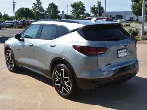 Used 2024 Chevrolet Blazer RS w/ Enhanced Convenience Package FWD image 9