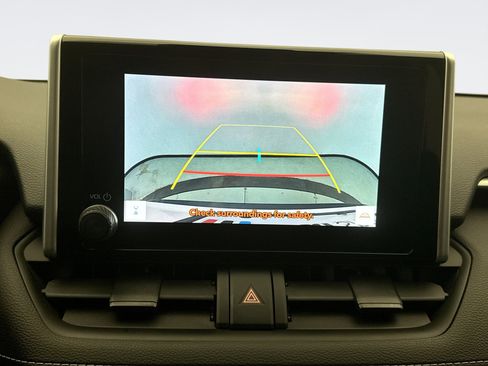 Used 2023 Toyota RAV4 XLE w/ Convenience Package image 15