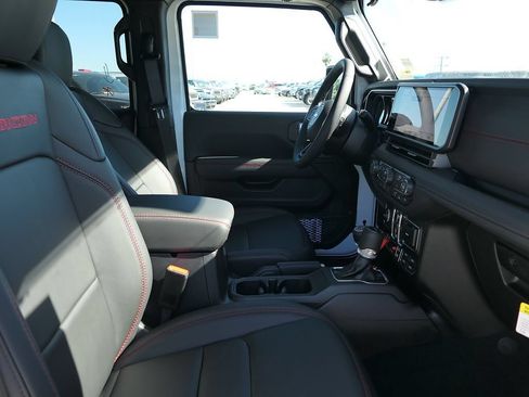 New 2026 Jeep Gladiator Rubicon w/ Safety Group AWD/4WD image 20