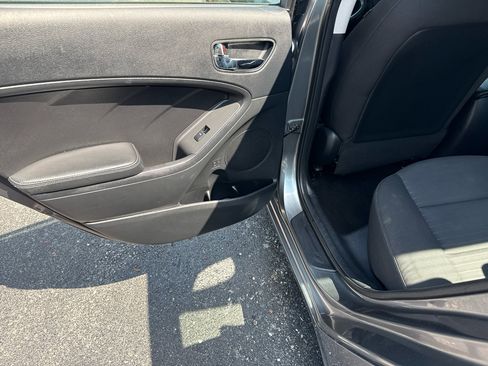 Used 2015 Kia Forte EX image 16