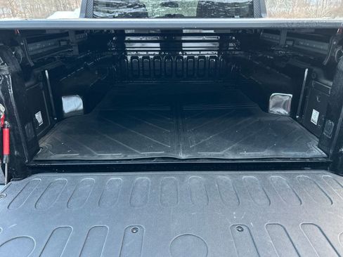 Used 2025 Ford Maverick XLT w/ Black Appearance Package image 27