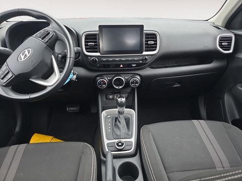 Used 2023 Hyundai Venue SEL w/ Cargo Package FWD image 10