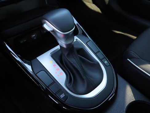 Used 2023 Kia Forte GT-Line image 17