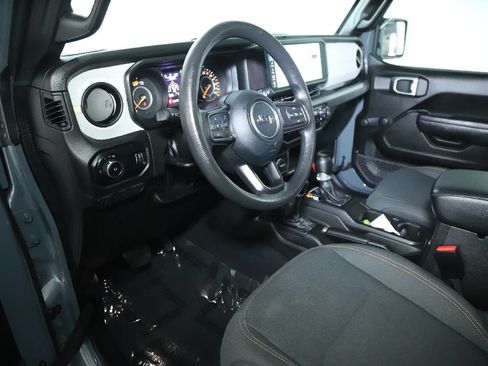 Used 2024 Jeep Wrangler Unlimited Sport AWD/4WD image 17