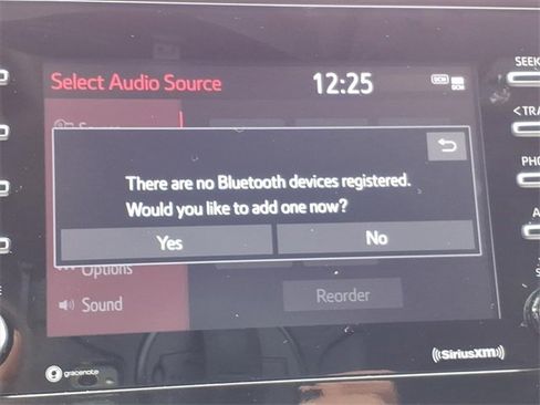 Used 2023 Toyota Camry SE image 6