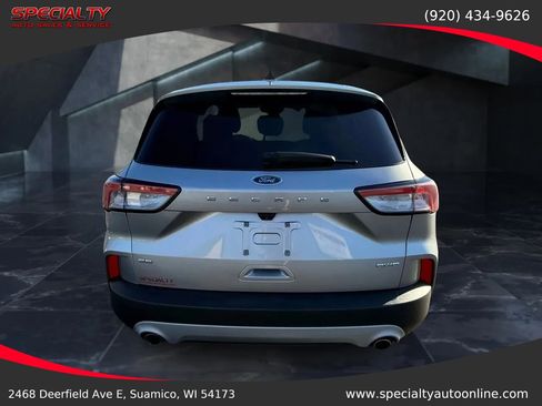 Used 2022 Ford Escape SE image 4