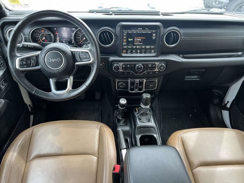 Certified 2020 Jeep Wrangler Unlimited Sahara AWD/4WD image 13