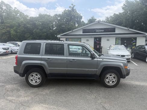 Used 2014 Jeep Patriot Sport AWD/4WD image 8