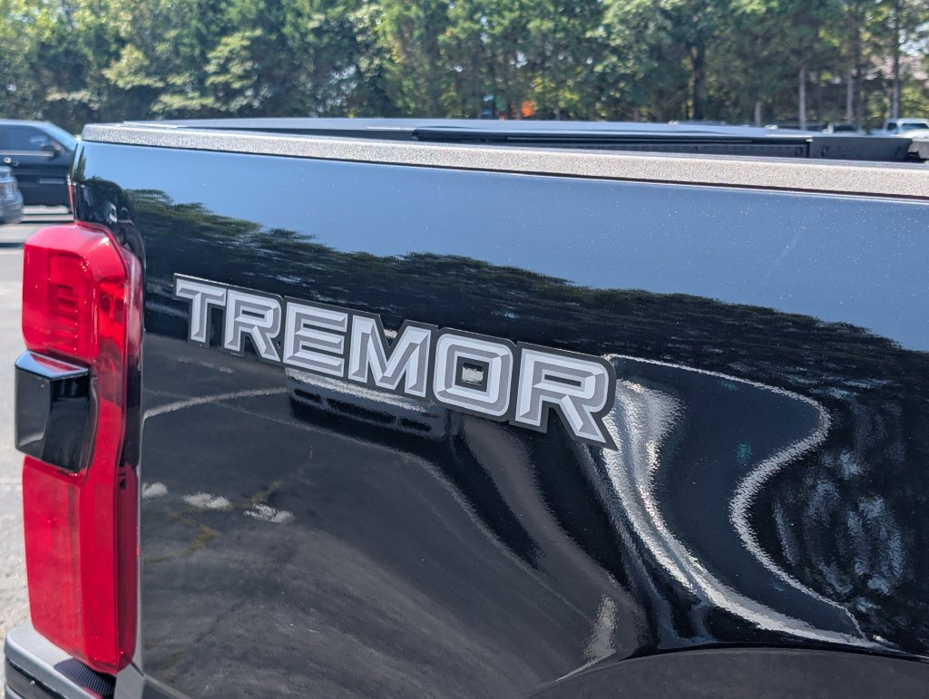 New 2026 Ford F350 Lariat w/ Tremor Off-Road Package AWD/4WD image 18