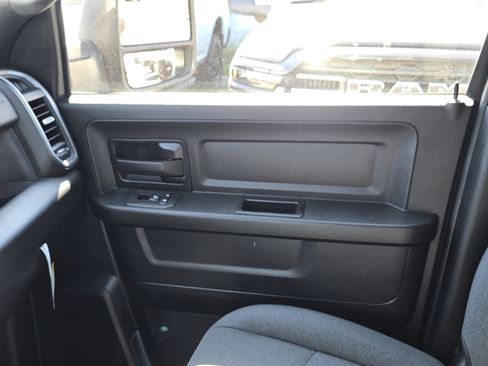 New 2026 RAM 2500 Tradesman AWD/4WD image 9