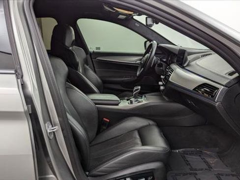 Used 2018 BMW M5 w/ Executive Package image 22