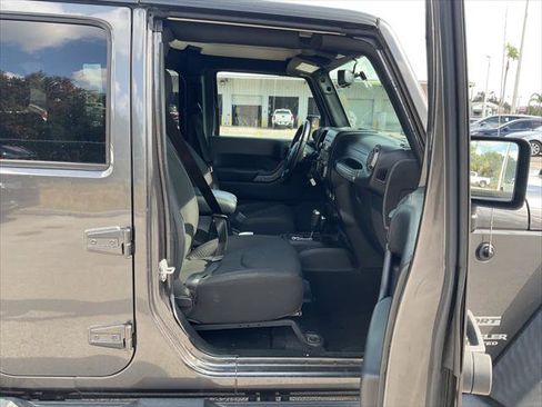 Used 2017 Jeep Wrangler Unlimited Sport w/ Quick Order Package 24S image 37