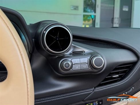 Used 2022 Ferrari F8 Tributo RWD image 16
