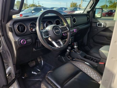 Used 2022 Jeep Gladiator Overland image 17