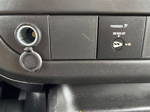 Used 2012 Chevrolet Express 3500 image 19