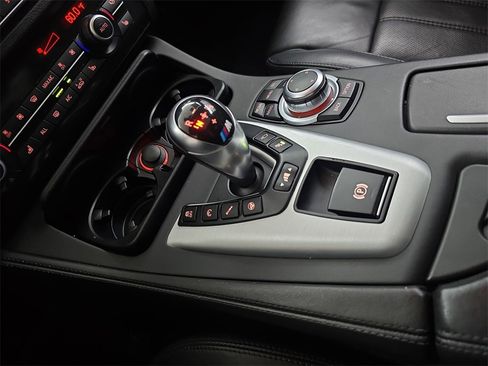 Used 2013 BMW M5 image 26