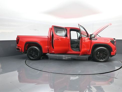 Used 2023 GMC Sierra 1500 Elevation image 32