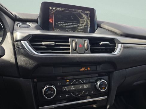 Used 2017 MAZDA MAZDA6 Touring FWD image 4