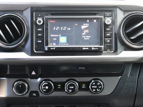 Used 2019 Toyota Tacoma SR5 AWD/4WD image 19