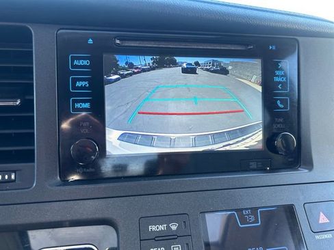 Used 2017 Toyota Sienna XLE w/ XLE Navigation Package AWD/4WD image 24