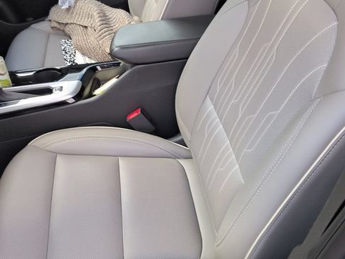Used 2024 Buick Envista Avenir FWD image 8