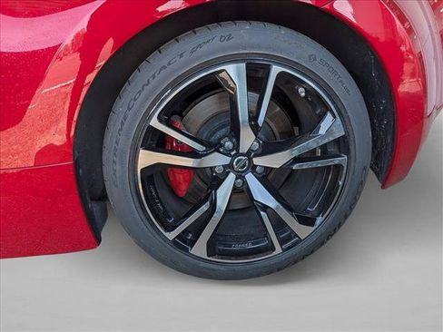 Used 2018 Nissan 370Z Touring Sport RWD image 19