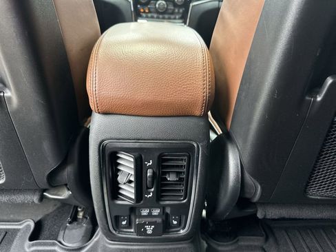 Used 2021 Jeep Grand Cherokee Summit w/ Platinum Series Group AWD/4WD image 22